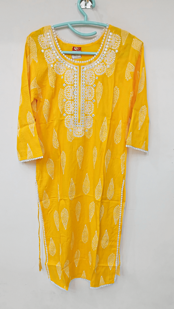 Chikankari Embroidered Cotton Kurti