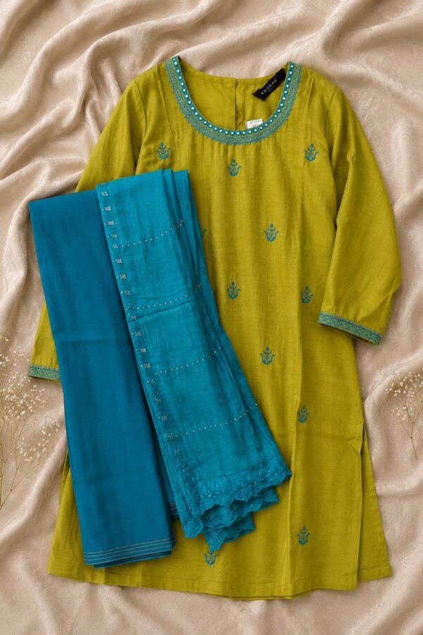 Ladies Suit – Design 020 | Stitched | Kohinoor Shop